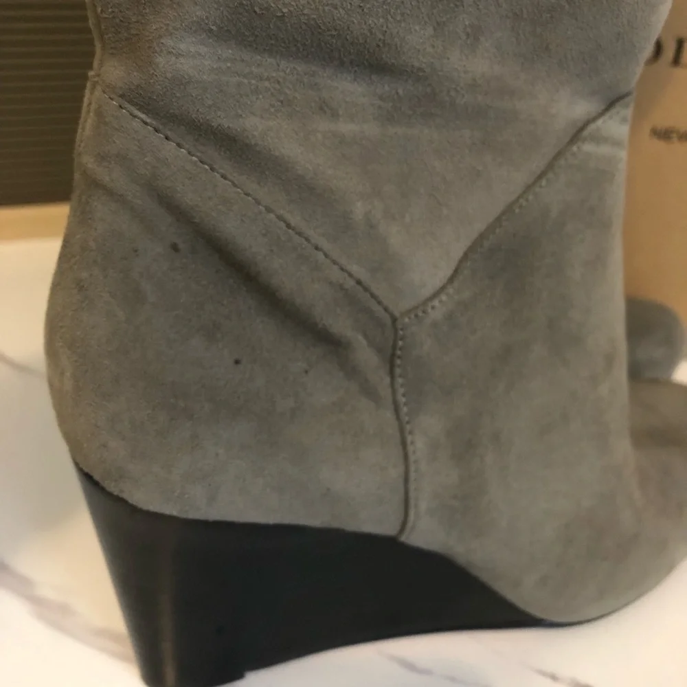 New in box cole haan boots - Picture 3 of 9